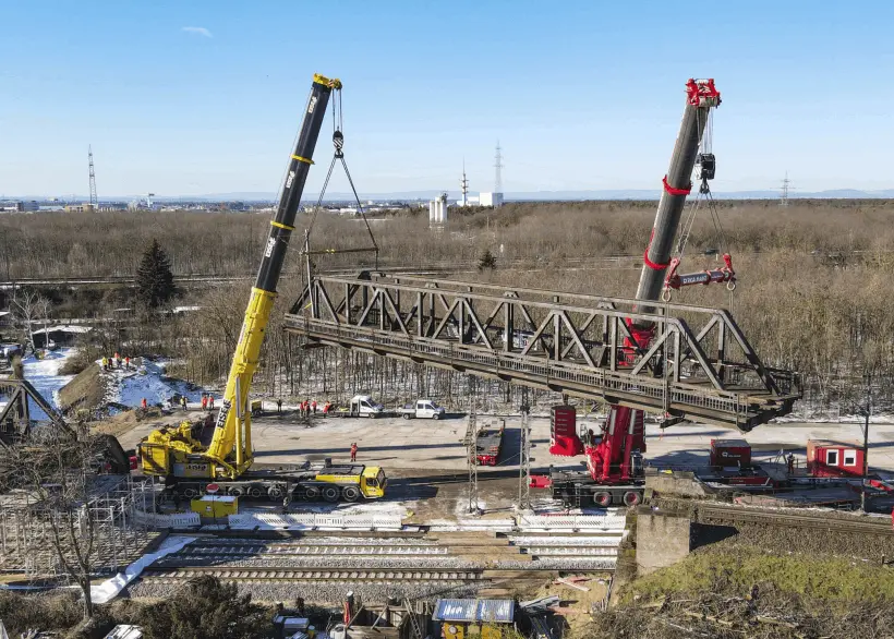 Bridge Constructions | Crane and Rigging Rental